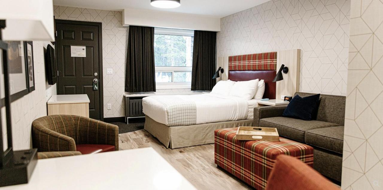 Mountaineer Lodge Lake Louise Dış mekan fotoğraf